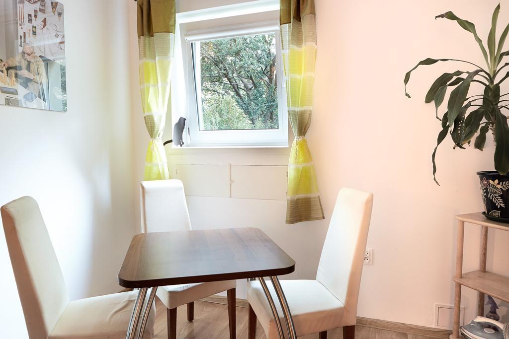 Lovely Garden Flat Near Royal Park Warsaw Phòng bức ảnh