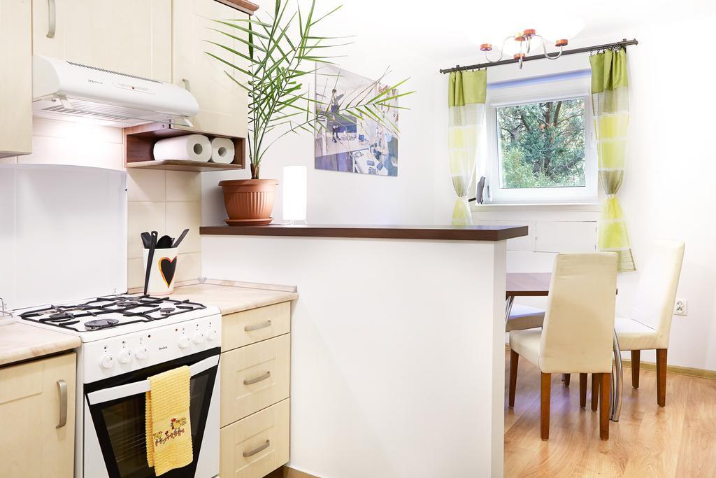 Lovely Garden Flat Near Royal Park Warsaw Phòng bức ảnh